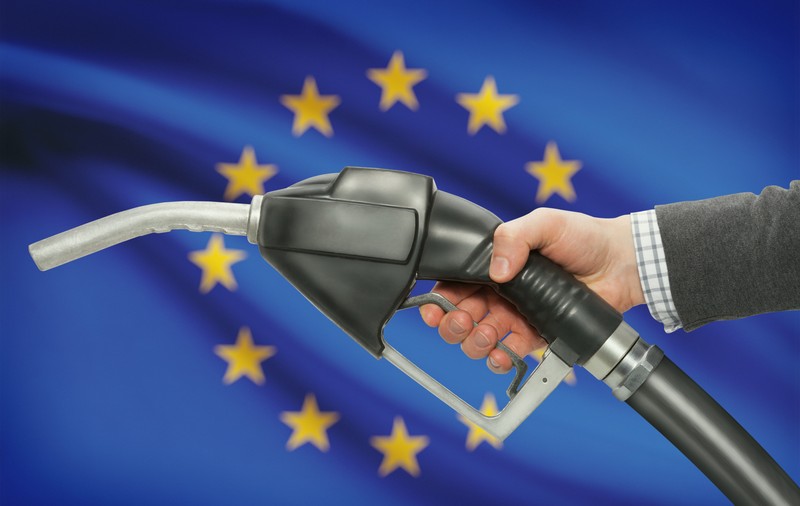 De ce taxa europeană pe petrol poate duce la prețuri mai mari sau chiar la penurie de carburanți în România