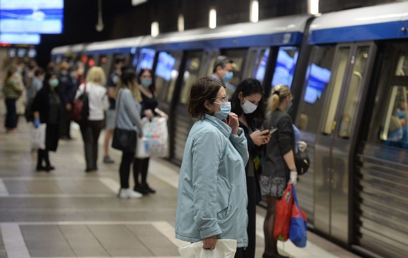 Rata de infectare rămâne ridicată în Ilfov, iar în București au fost raportate aproape 1.000 de cazuri. Care e situația în fiecare județ