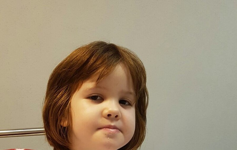 Diagnosticată cu leucemie la doar 7 ani, o fetiță din București are nevoie de ajutorul nostru. Maria luptă pentru viața ei!