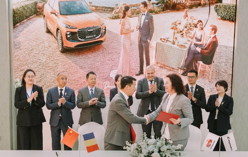 O româncă i-a convins pe chinezii de la Chery să le vândă în țară o marcă de SUV-uri abia lansată: „Rodica ne-a cucerit cu entuziasmul ei”
