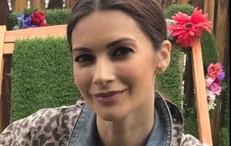 Surpriză pentru Andreea Berecleanu pe aeroportul din Londra. "Cuvintele simple, venite din suflet, ale unui om necunoscut, plecat să muncească în Anglia"
