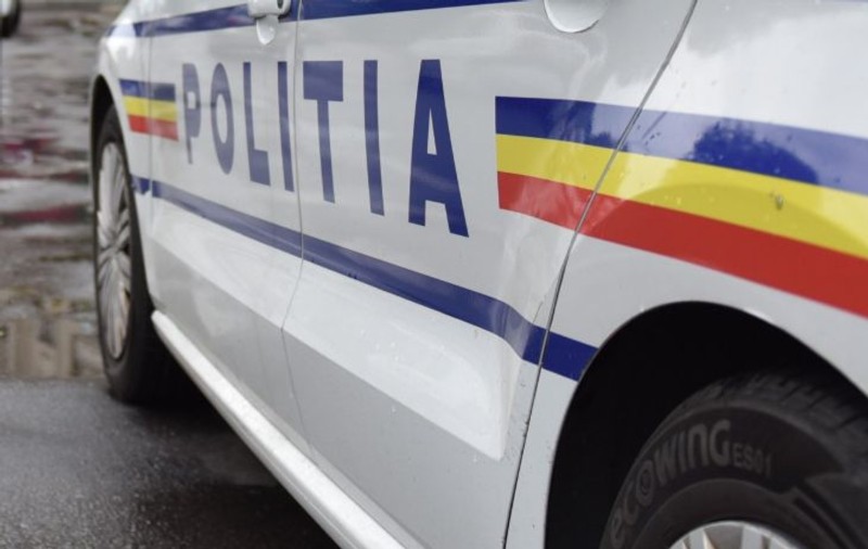 Mesajul neobișnuit al Poliției către șoferii care se urcă băuți la volan. „Îndepărtează-te de șampanie”