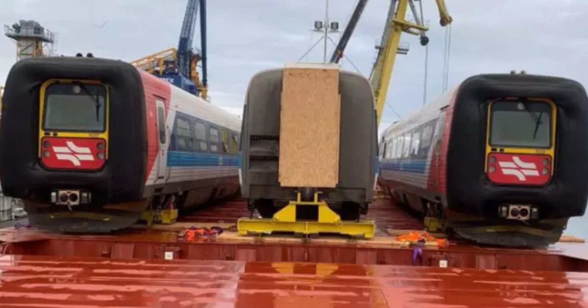 Trenuri Intercity în Portul Constanța