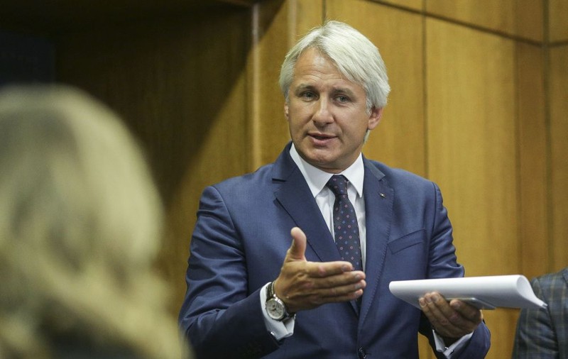 Opoziţia spune că există o gaură la buget de 12 miliarde de lei: "Este pentru prima oară în perioada postdecembristă când PSD taie bani de la Educaţie şi de la Sănătate"