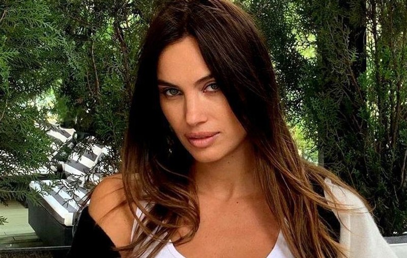 Decizia luată de Alina Pușcău la o vârstă fragedă. Și-a ajutat mama să divorțeze. „Evident că a fost un moment dificil, dar necesar”