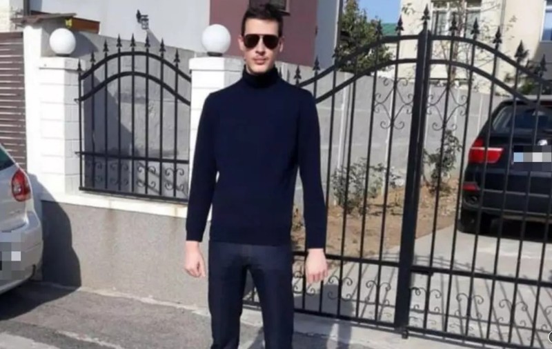 Fiul unui angajat SGG și fost secretar personal al șefului INS la 20 de ani, condamnat pentru că a lovit un polițist cu mașina