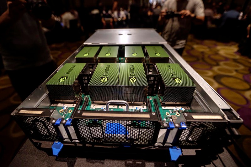 Nvidia a depășit Microsoft și a devenit cea mai valoroasă companie din lume, după frenezia privind inteligența artificială. Cipuri Nvidia