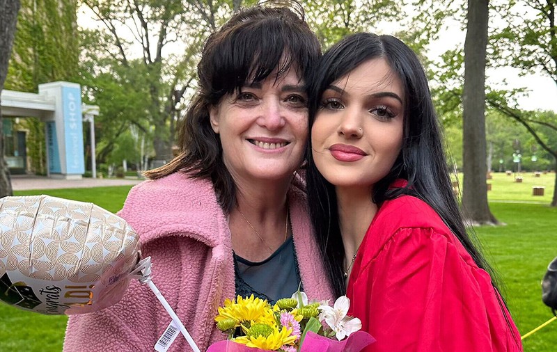 Ostaticele americane eliberate de Hamas după două săptămâni au ajuns în Israel. Cine sunt cele două femei, mamă și fiică | FOTO