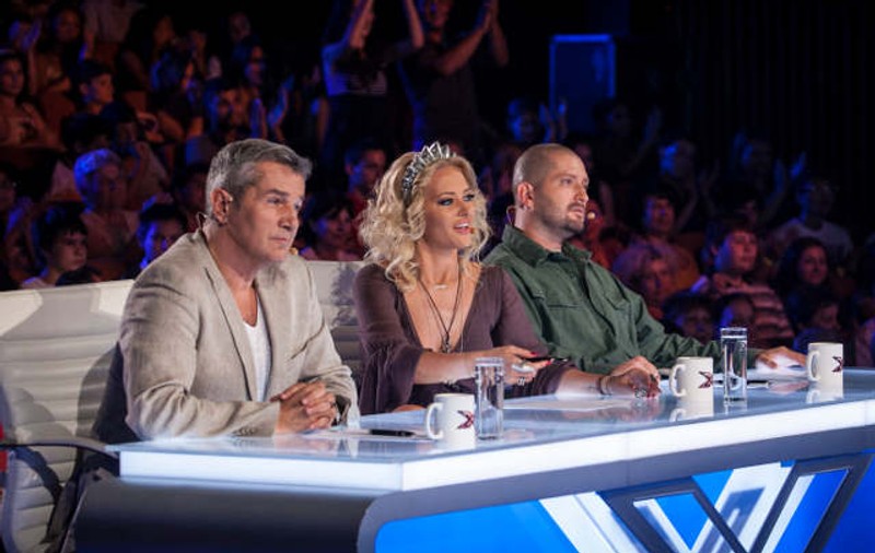 SEMIFINALA "X FACTOR". Vezi CE VEDETE AU URCAT PE SCENĂ ALĂTURI DE CONCURENŢI! FOTO