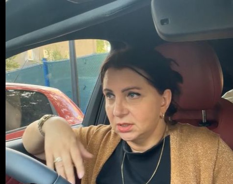 Carmen Șerban, clipe de spaimă la volan pe un bulevard din București: „Am căzut în groapa asta… nu mă întrebați cum am ieșit”