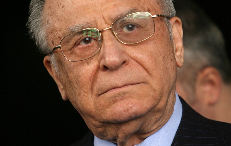 Ion Iliescu a demisionat de la șefia Institutului Revoluţiei Române