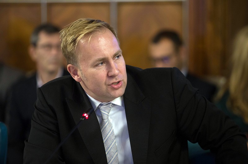 Victor Sebastian Costache, ministrul Sanatatii, participa la sedinta de guvern, miercuri, 13 noiembrie 2019, la Palatul Victoria din Bucuresti. ALEXANDRA PANDREA / MEDIAFAX FOTO