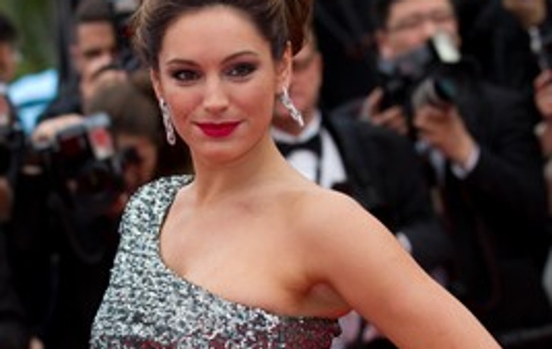 A arătat atât de bine pe covorul roşu de la Cannes, încât a primit O PROPUNERE INDECENTĂ de 1 milion de euro! FOTO