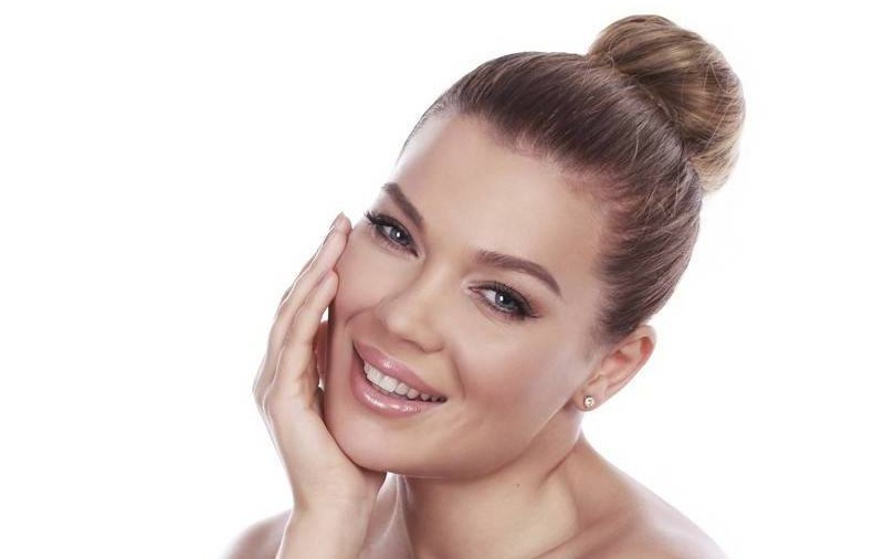 Gina Pistol l-a ”dezbrăcat”, apoi a pus o poză cu el pe internet