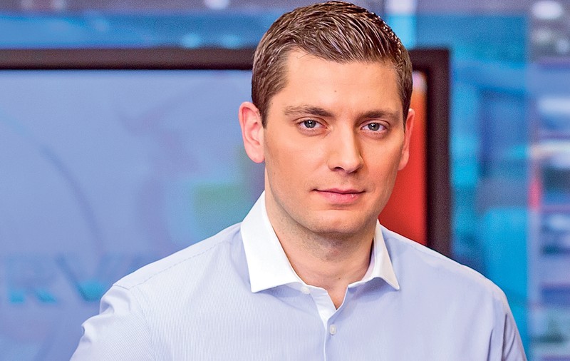 EXCLUSIV LIBERTATEA | Şi-a băgat mafia în firmă! Prezentator de ştiri, asociat cu un traficant de droguri