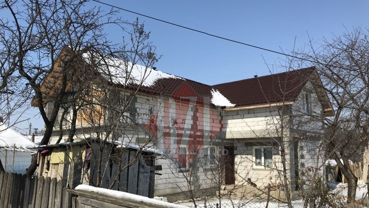 Un tânăr de 18 ani din Iași a vrut să se sinucidă după o ceartă cu iubita! Și-a pus ștreangul când bunica era la Biserică