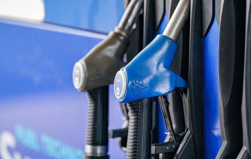 Barilul de petrol s-a scumpit în pofida declarațiilor lui Trump că Rusia va exporta în SUA 4,8 milioane de tone de motorină în următoarele luni Sursa foto: Profimedia