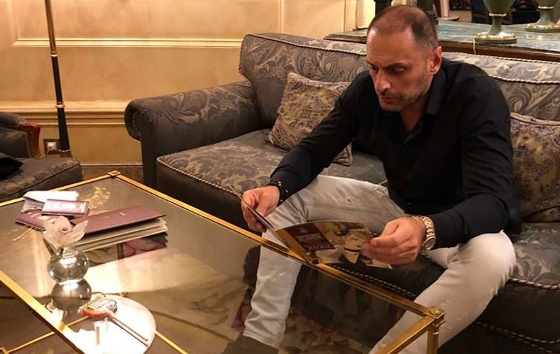 EXCLUSIV/ Alexandru Frâncu, fondatorul Paraziții, își face trupă de fete. Revine în muzică după 15 ani