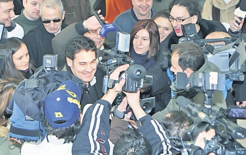 Ionuţ Dolănescu: "Frate, frate, dar până la bani!"