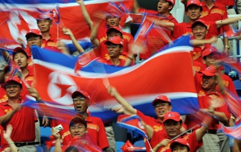 Ole Kim Jong-Un! Ultrașii nord-coreeni au făcut spectacol azi la Cupa Asiei / VIDEO