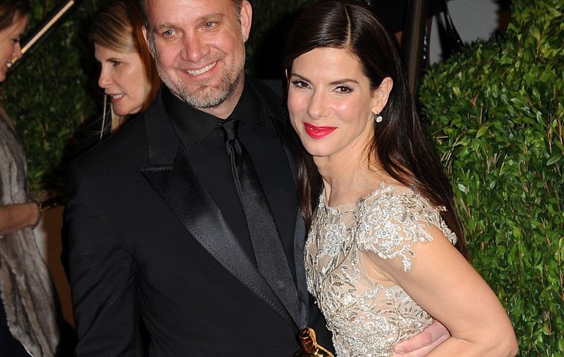 Sandra Bullock infirmă că ar fi contactat un avocat specializat în divorţuri