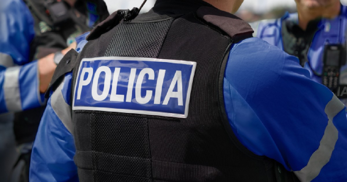 Mai mulți polițiști din Spania