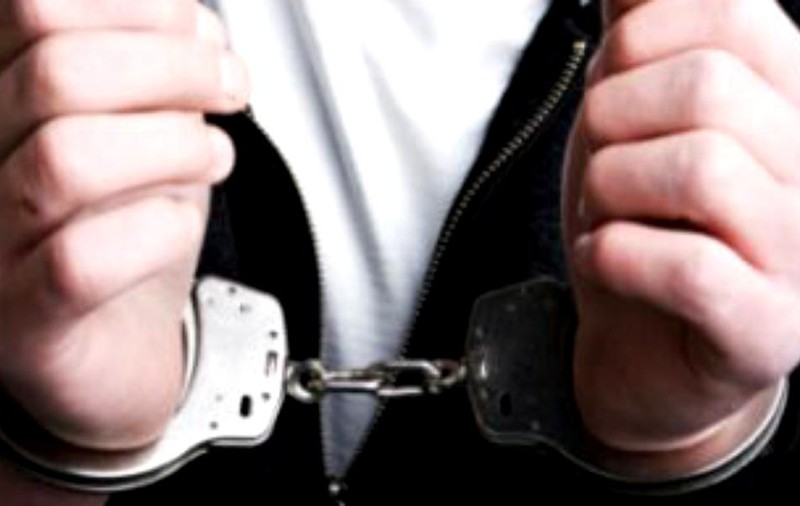 Doi tineri au furat dintr-o mănăstire din județul Buzău banii proveniți din vânzarea obiectelor de cult. Hoții au fost reținuți