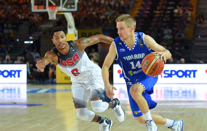FOTO&VIDEO/ Americanii i-au umilit pe finlandezi la Mondialul din Spania. ^Brazilia a bătut Franța