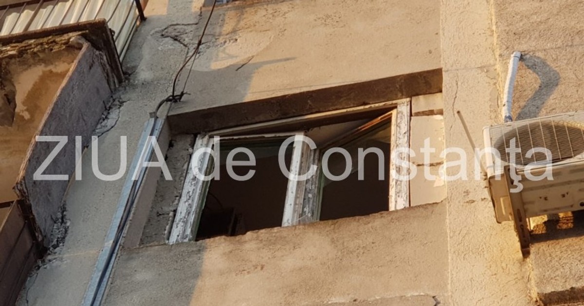 Explozii în două locuințe din Constanța