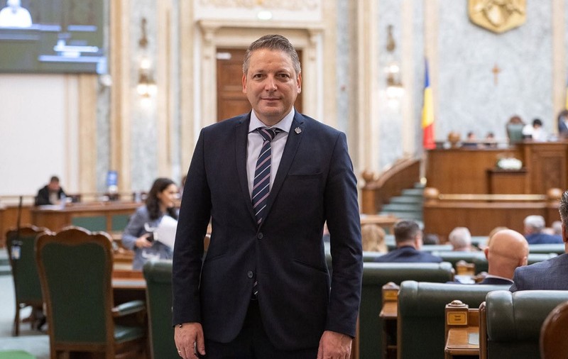 Ce teorii SF a emis Marius Humelnicu în fața judecătorilor pentru a scăpa de amenzile primite de la Poliția Rutieră. Senatorul PSD va avea „în pix” legea salarizării magistraților