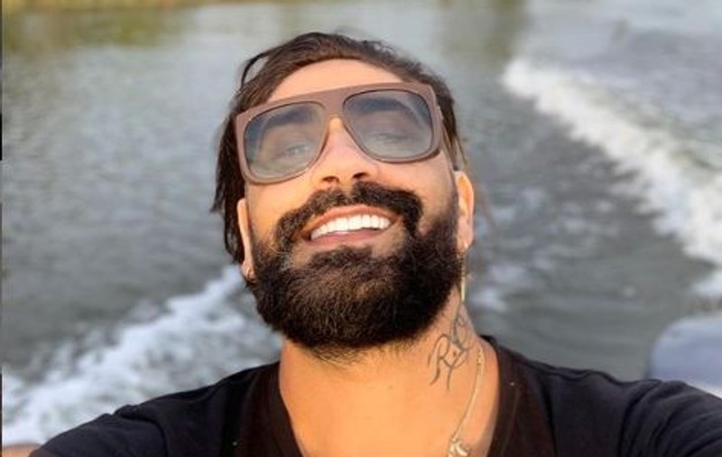 Connect-R, în cele mai frumoase ipostaze alături de fetița lui. A dus-o în vacanță în Deltă