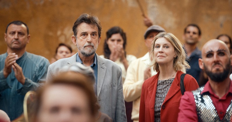MARGHERITA BUY and NANNI MORETTI in A BRIGTHER TOMORROW, 2023 (IL SOL DELL'AVVENIRE), directed by NANNI MORETTI. Copyright Sacher Film Rome.,Image: 795110581, License: Rights-managed, Restrictions: Editorial use only. No merchandising or book covers. This is a publicly distributed handout. Access rights only, no license of copyright provided., Model Release: no