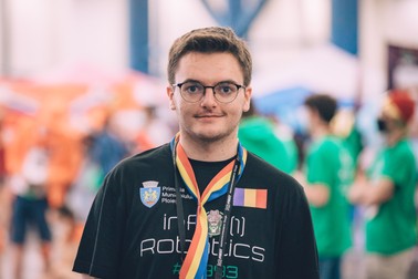 Rareș Avram este un obișnuit al olimpiadelor și al concursurilor de robotică. Pasiunile lui l-au dus la Harvard