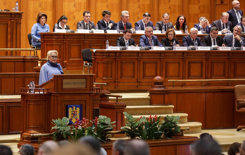 VIDEO | Dăncilă a apărat în Parlament Ordonanţa 114 şi spune că nu o abrogă: "România nu a inventat aceste taxe! Au fost impuse în mai multe ţări din UE"