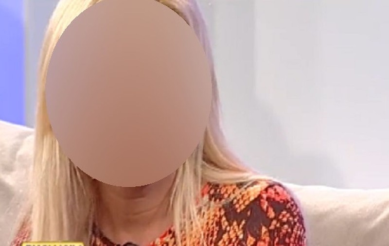 O BLONDĂ de la NOI ARE 33 de ANI, 30 de OPERAȚII ESTETICE și VREA să-și DONEZE SILICOANELE!