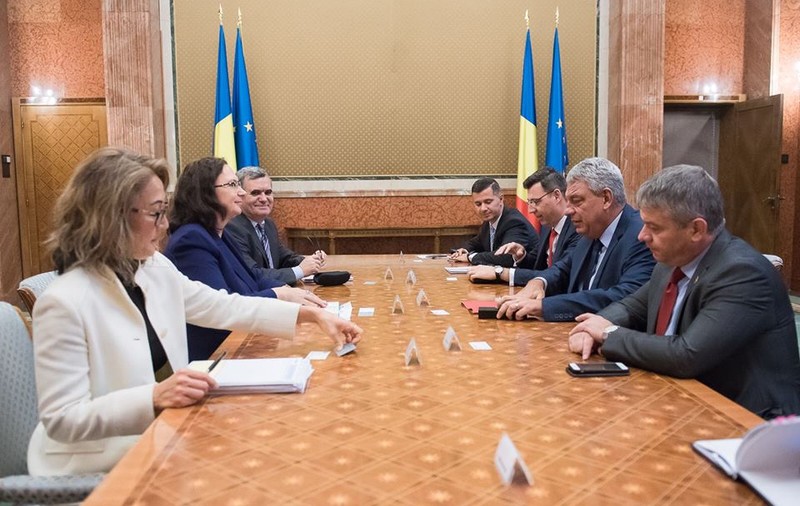 UPDATE. Premierul Tudose, întâlniri cu reprezentanţii FMI: Nu i-am chemat la discuții pentru a lua bani