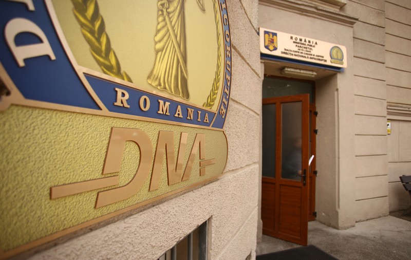 Sentință finală în dosarul fără precedent în care un denunțător a dat în judecată DNA: „Să nu mai mimăm combaterea corupției”