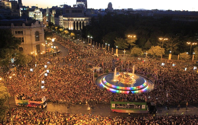 Sute de mii de oameni au luat parte la cel mai mare marș pride, în Madrid | FOTO