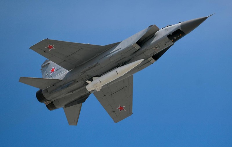 Putin a dat ordin ca avioane cu rachete hipersonice Kinzhal să patruleze permanent deasupra Mării Negre: „Aceasta nu este o amenințare”