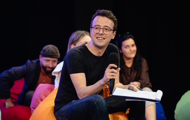 INTERVIU Fost olimpic la fizică, azi director de teatru: „Dacă vrem să schimbăm ceva ce nu ne convine în țara asta, trebuie să ne asumăm”