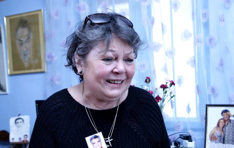 Anca Pandrea, la spital. Vecinii au găsit-o în curte plină de sânge