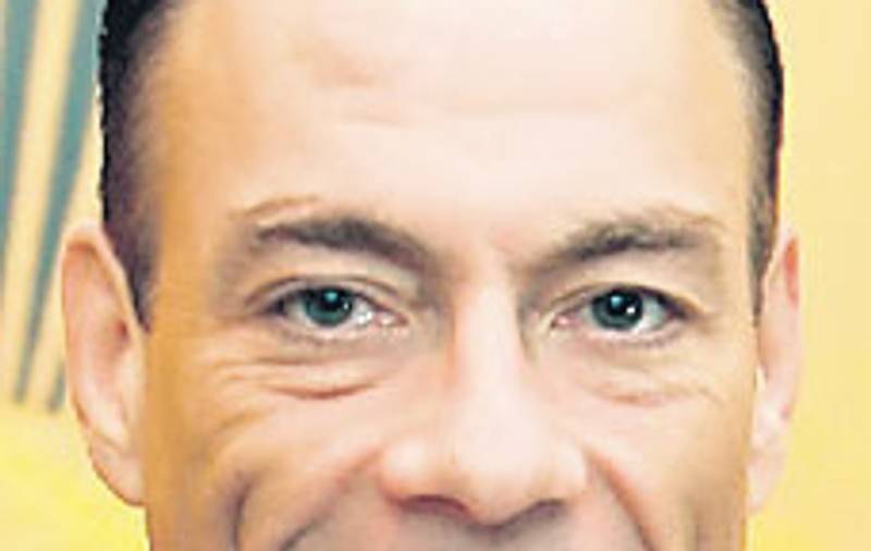 Jean Claude Van Damme nu a vrut să ia bătaie de la Jet Li