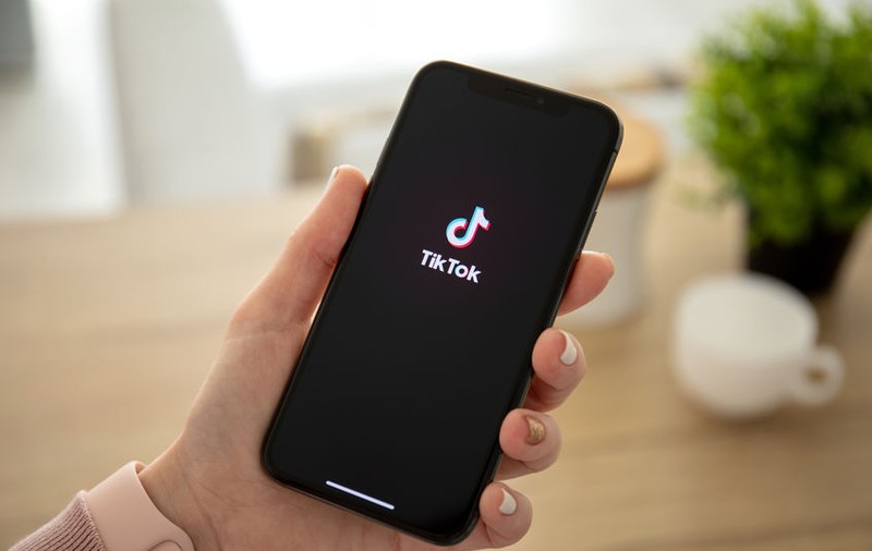 Ce este TikTok - cum funcționează și care sunt cele mai populare conturi