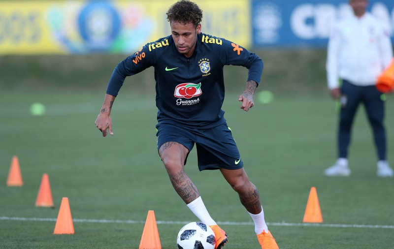 Neymar se recuperează rapid. Starul brazilian va fi apt pentru Cupa Mondială 2018 de fotbal. ”Se antrenează în fiecare zi”