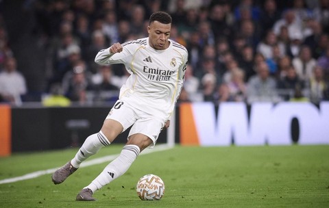 Medicii de la Real Madrid au examinat genunchiul sănătos al lui Kylian Mbappé, susține presa franceză