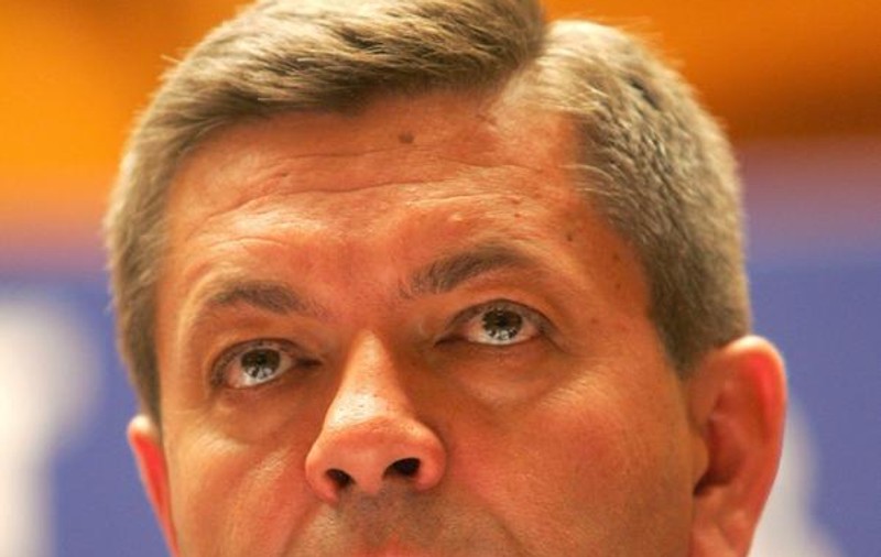 RUS: "N-aş fi putut trăi cu asta!"Cum a încercat ministrul de Interne să-l împiedice pe Năstase să se sinucidă!