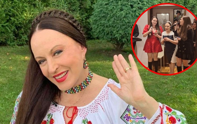 Imagini rare cu nepoatele Mariei Dragomiroiu. Au cântat la ziua bunicului lor
