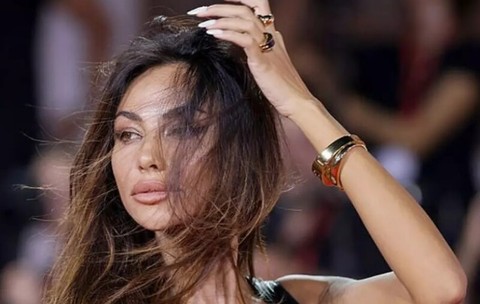 Mădălina Ghenea a făcut furori la Veneția! Ce a purtat pe covorul roșu și de ce ținuta ei a atras toate privirile