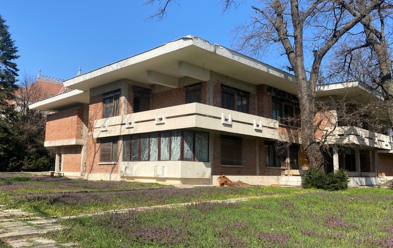 Cum arată azi Vila Internațional a lui Nicolae Ceaușescu din Timișoara: ruina uitată timp de 20 de ani va deveni un hub cultural