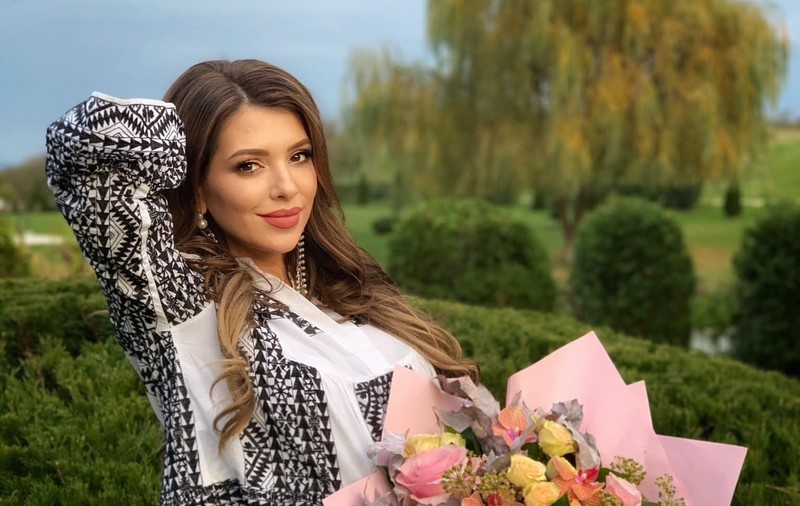 Celia a slăbit 11 kilograme într-o lună, după ce a acumulat 21 de kilograme pe timpul sarcinii. Artista a devenit mama unei fetițe